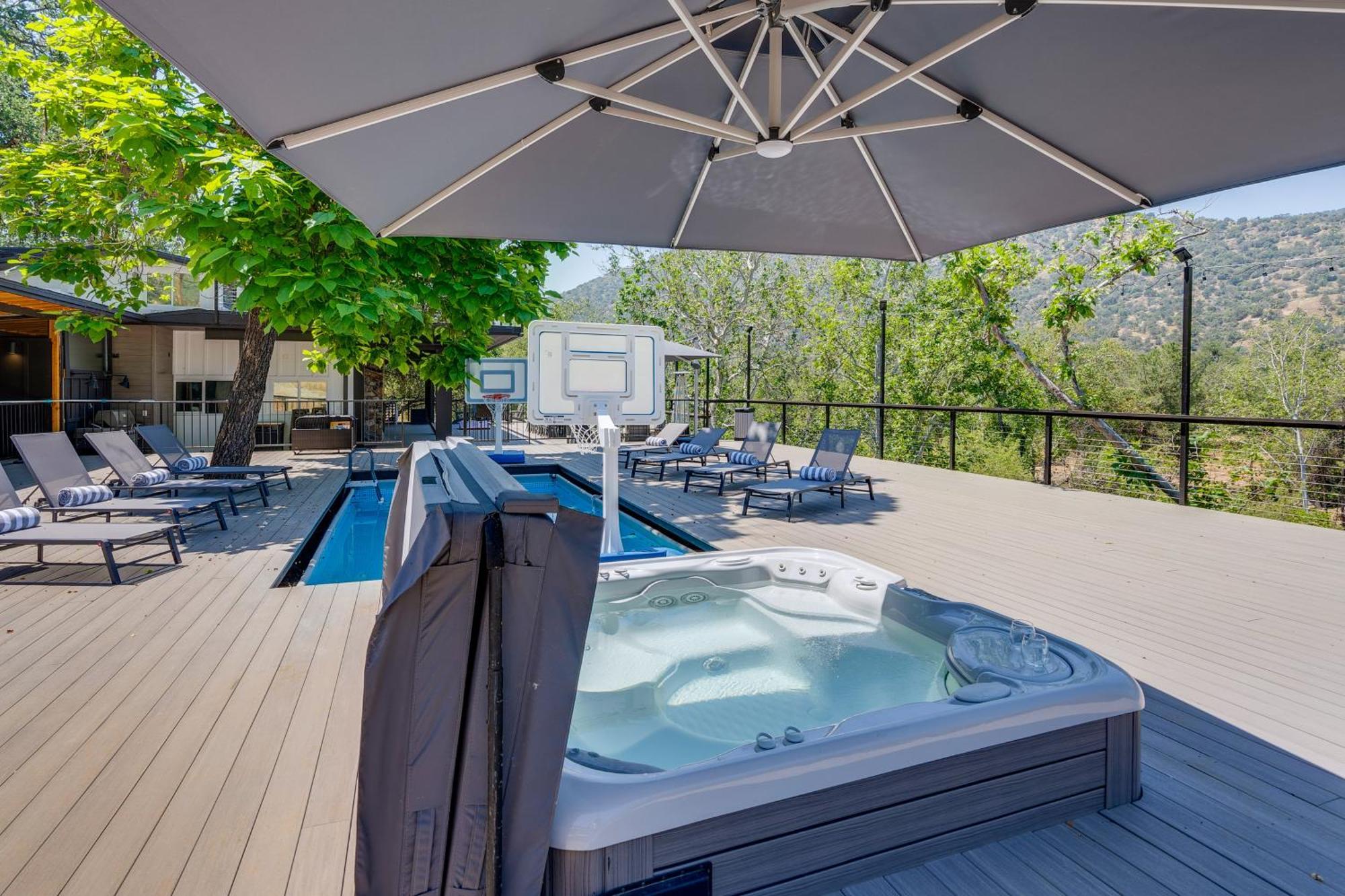 Updated Three Rivers Vacation Rental With Gas Grill Exteriör bild