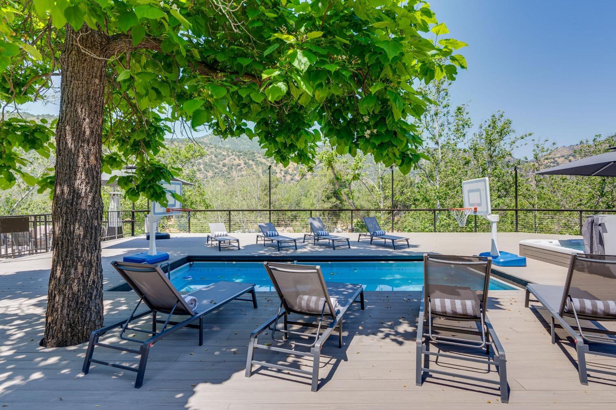 Updated Three Rivers Vacation Rental With Gas Grill Exteriör bild