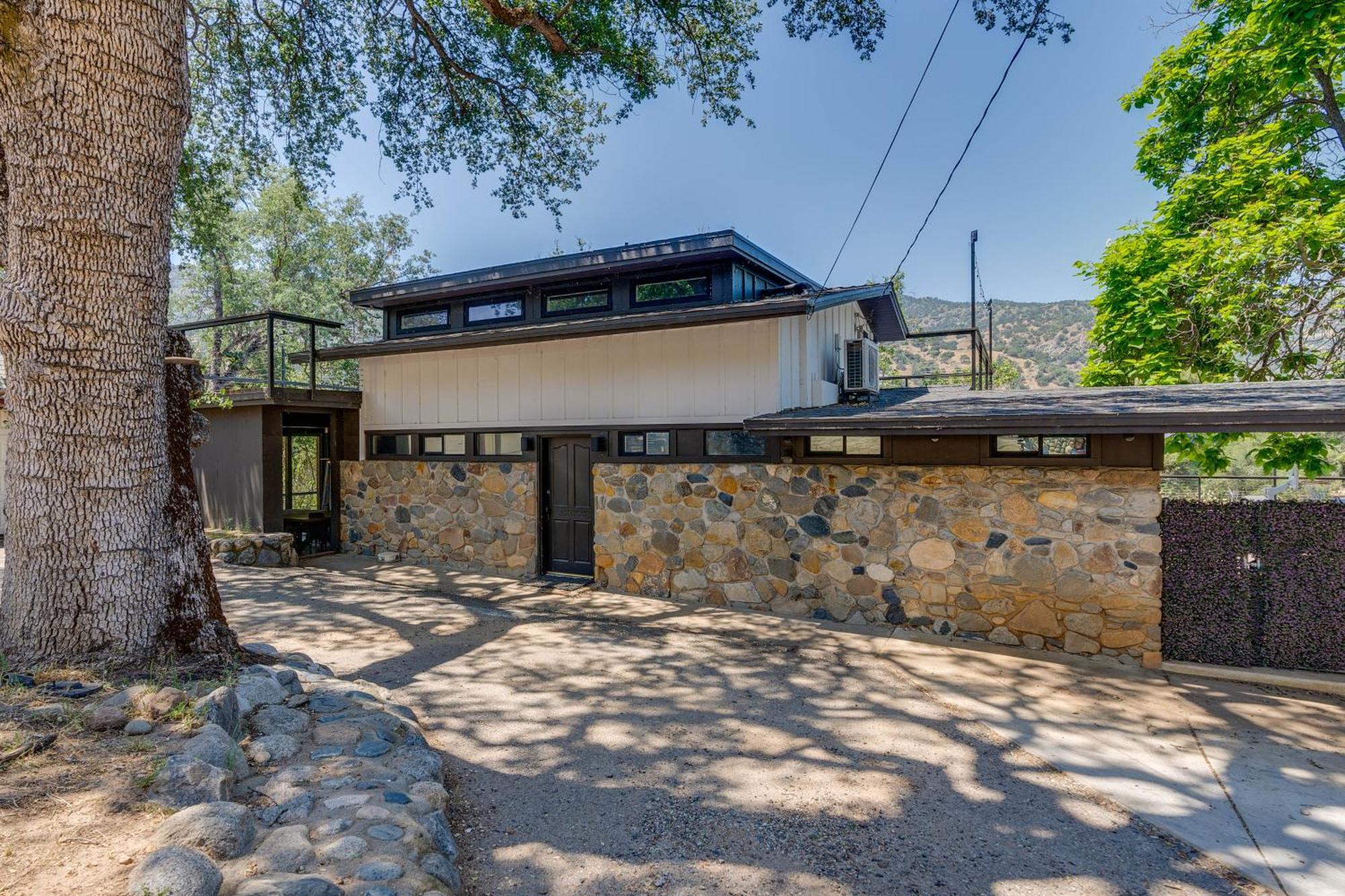 Updated Three Rivers Vacation Rental With Gas Grill Exteriör bild